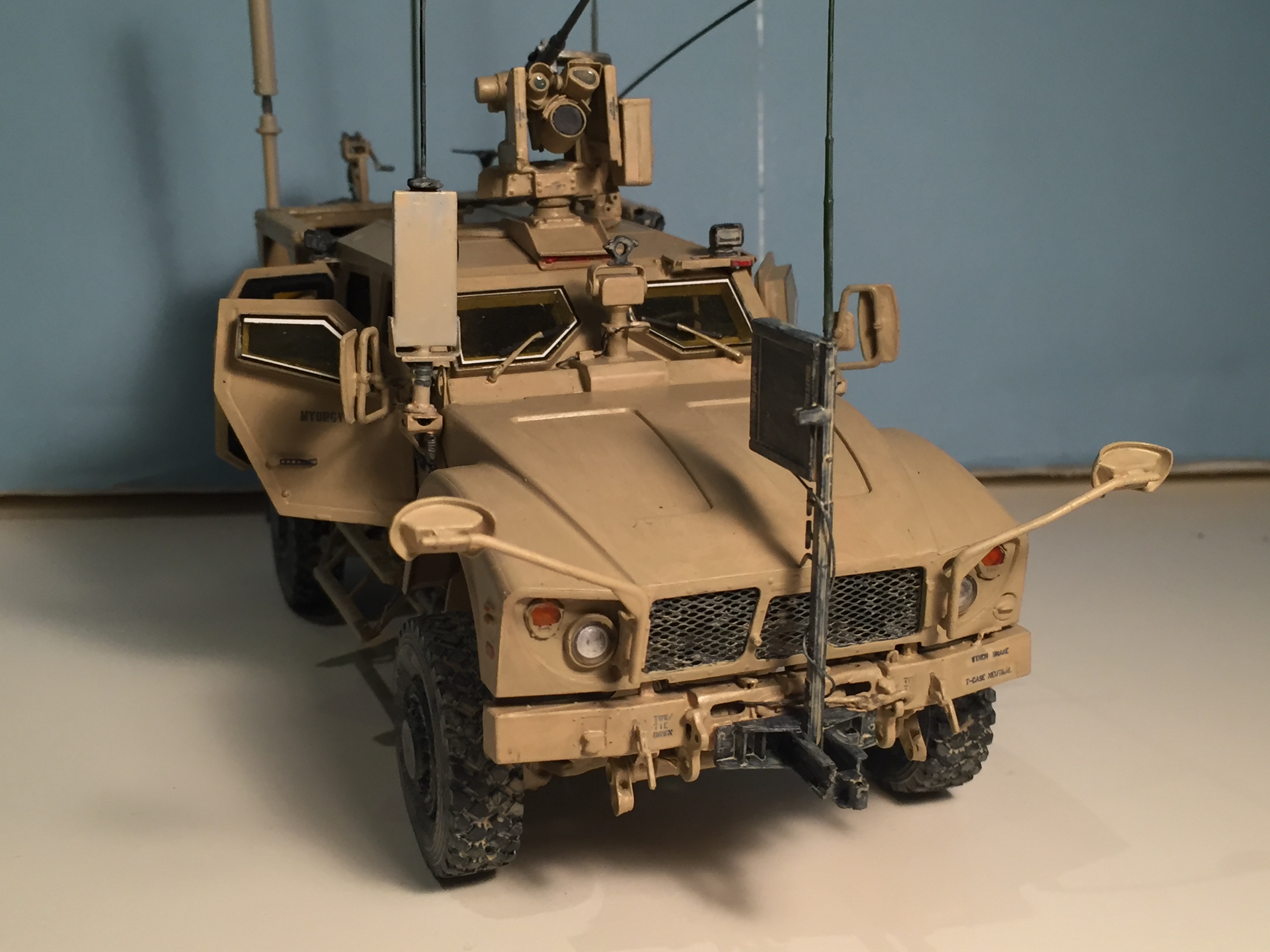 Armorama :: Pro Art Models 1:35 US SF Vehicle Comm Set Review